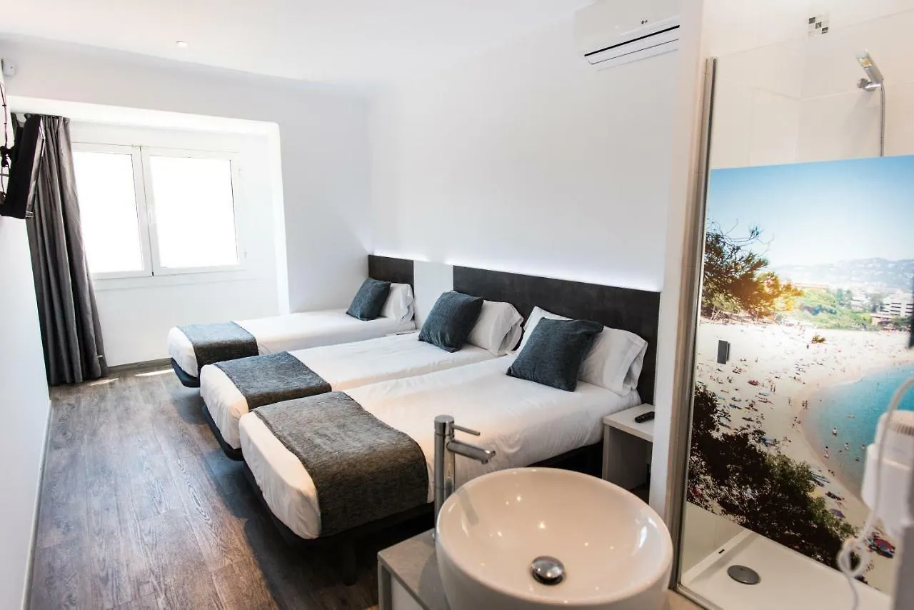 Hostal Ribas Lloret de Mar Hotel